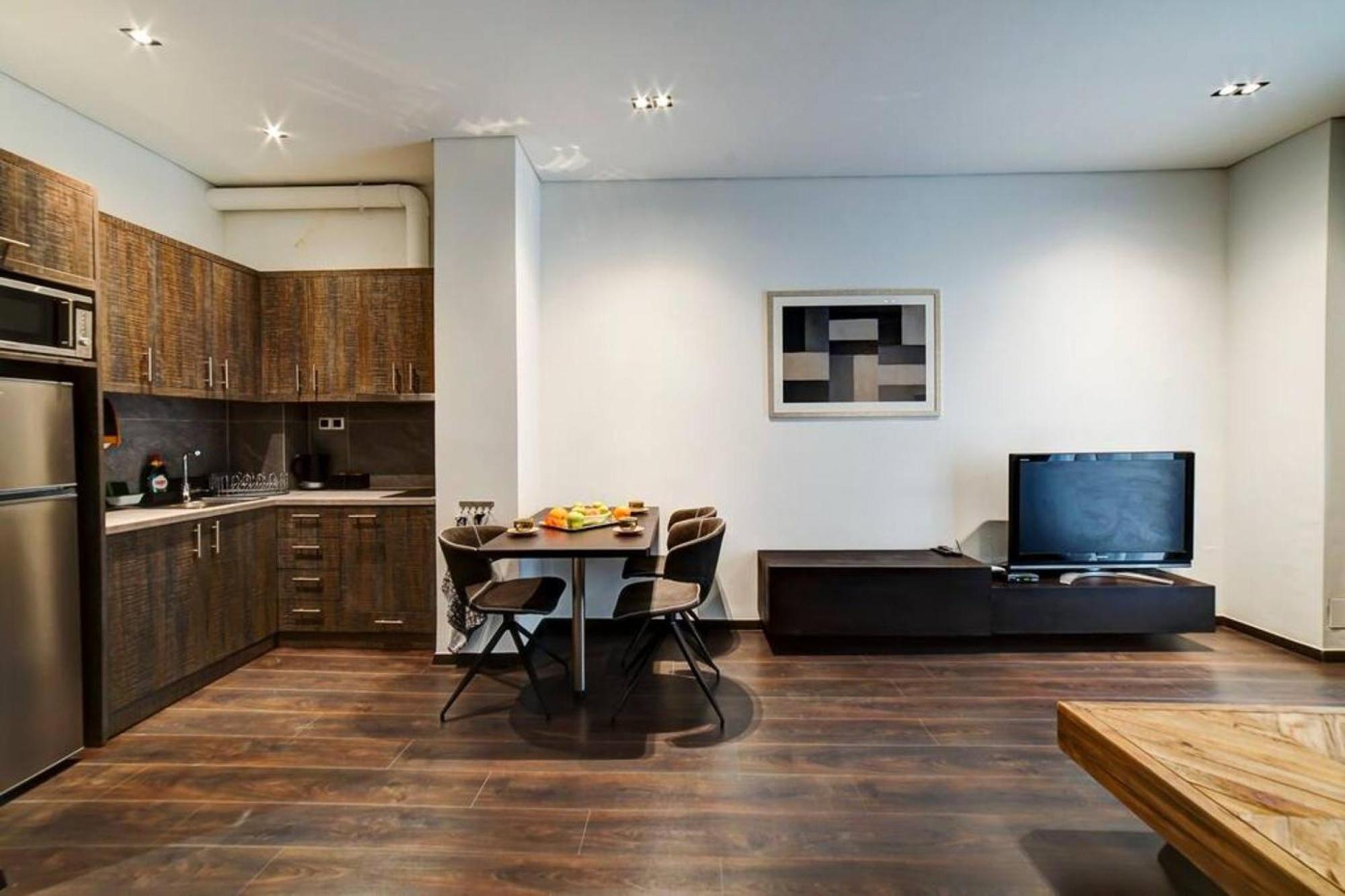 Classy And Stylish Apartment Next To Hilton Atina Dış mekan fotoğraf